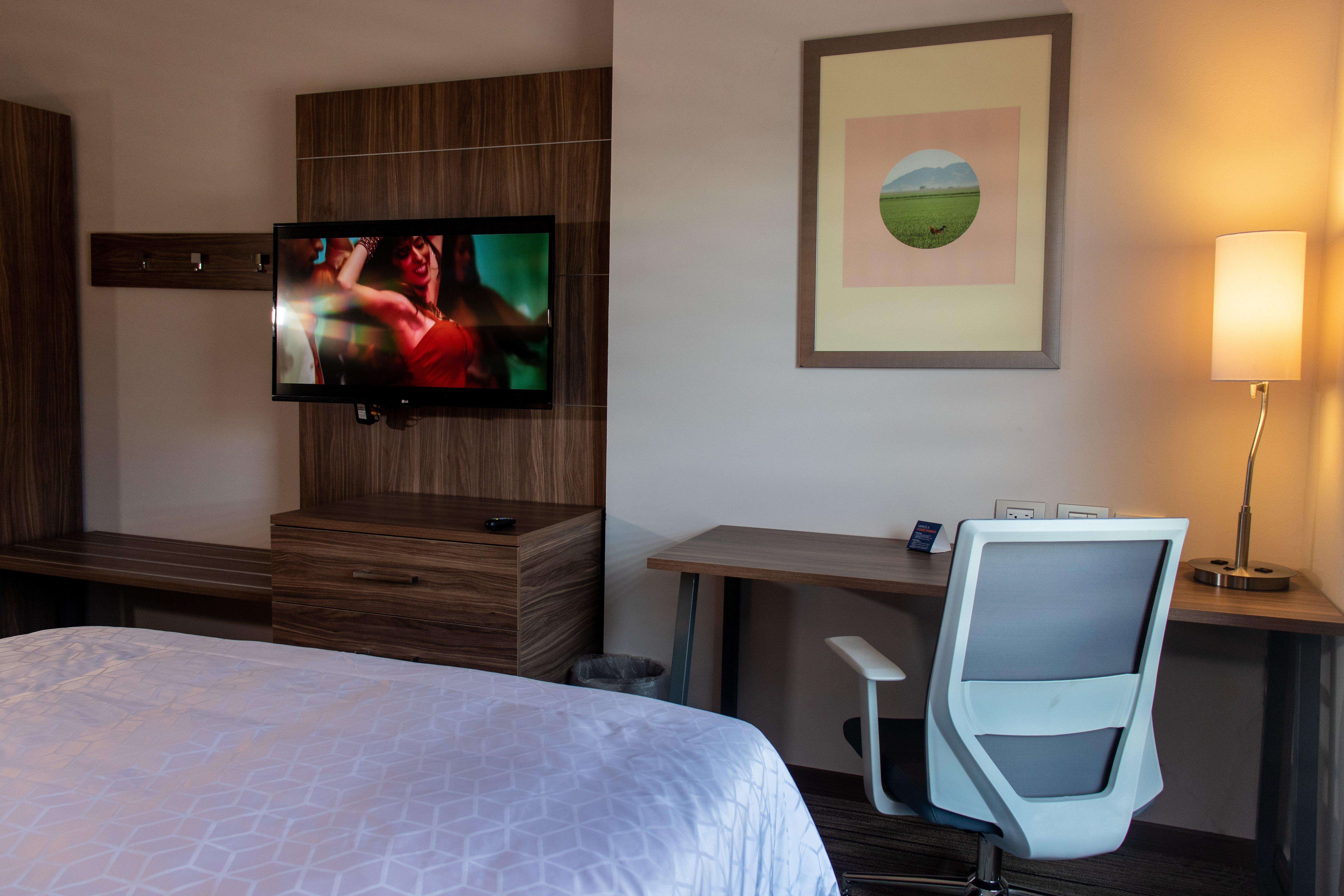 Holiday Inn Express Guaymas By Ihg Exterior foto A room at the Hilton Garden Inn in San Francisco