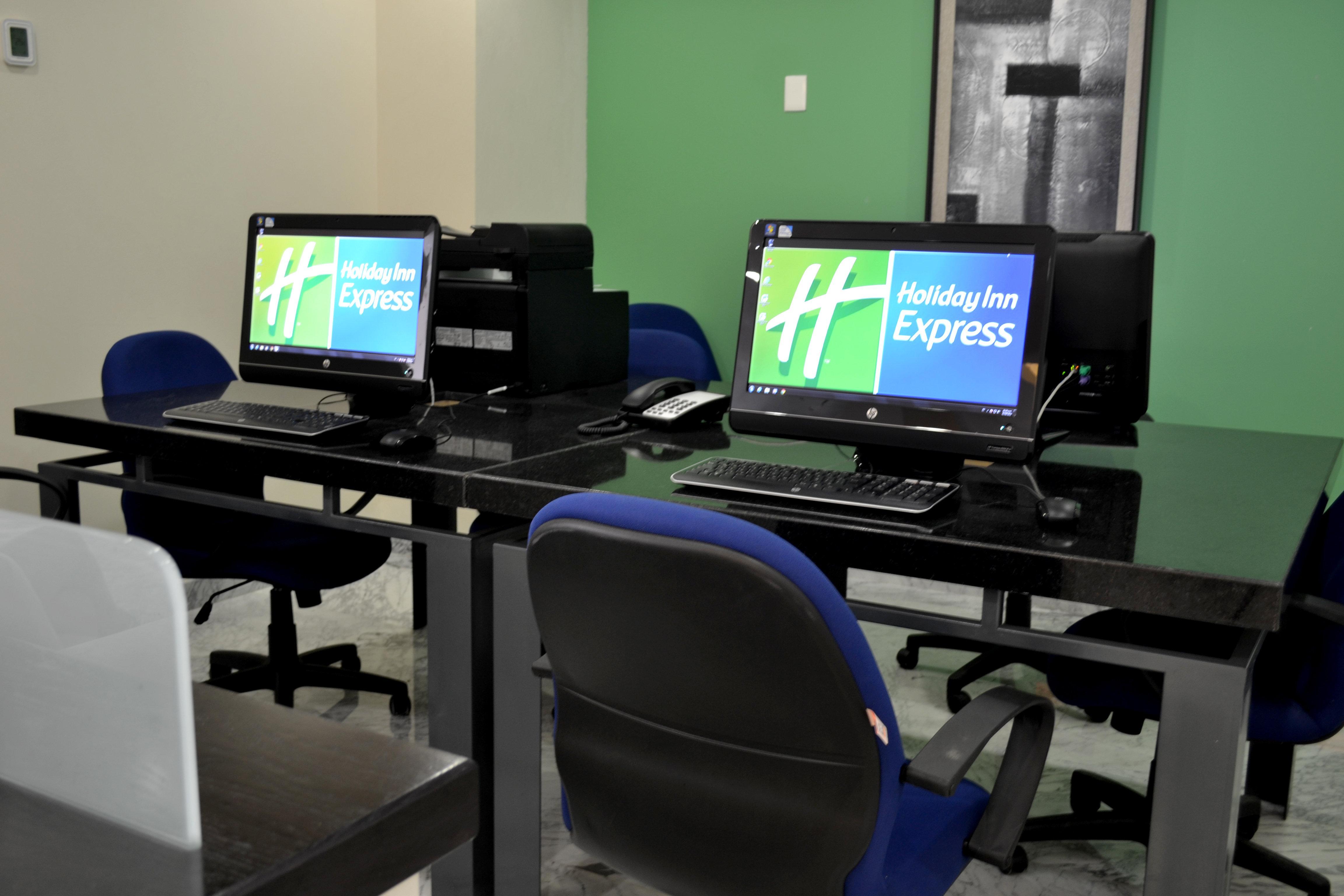 Holiday Inn Express Guaymas By Ihg Exterior foto Business Center