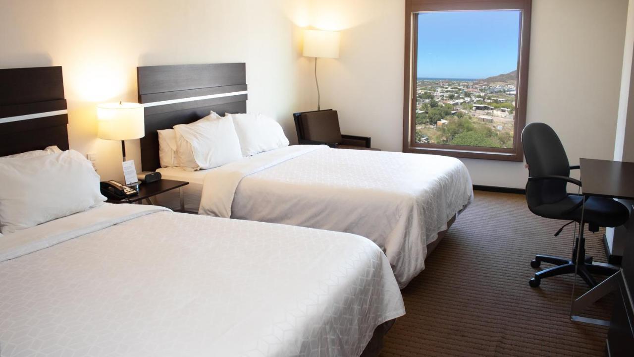 Holiday Inn Express Guaymas By Ihg Exterior foto A typical room at the Best Western Premier Executive Residency