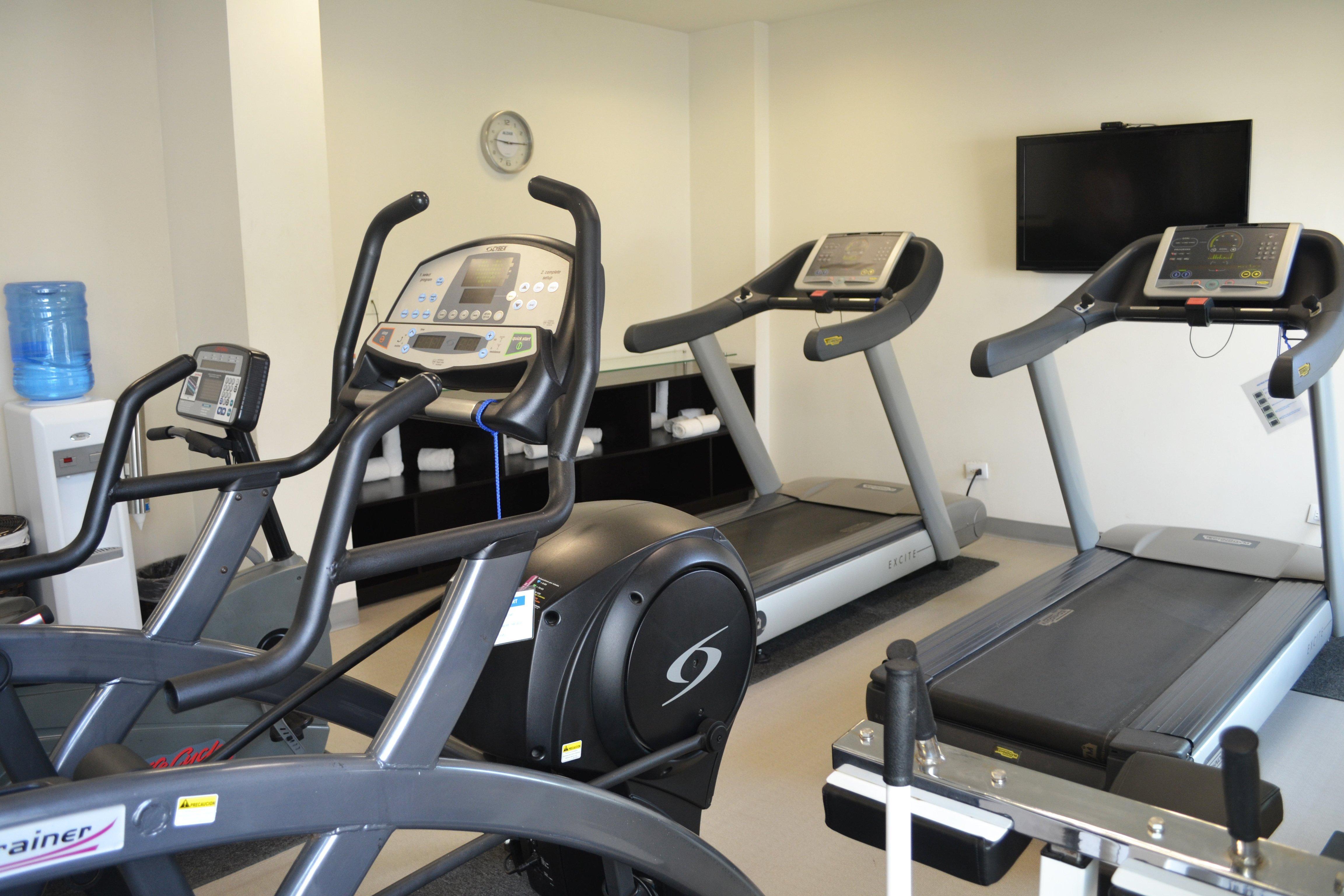 Holiday Inn Express Guaymas By Ihg Exterior foto A typical gym