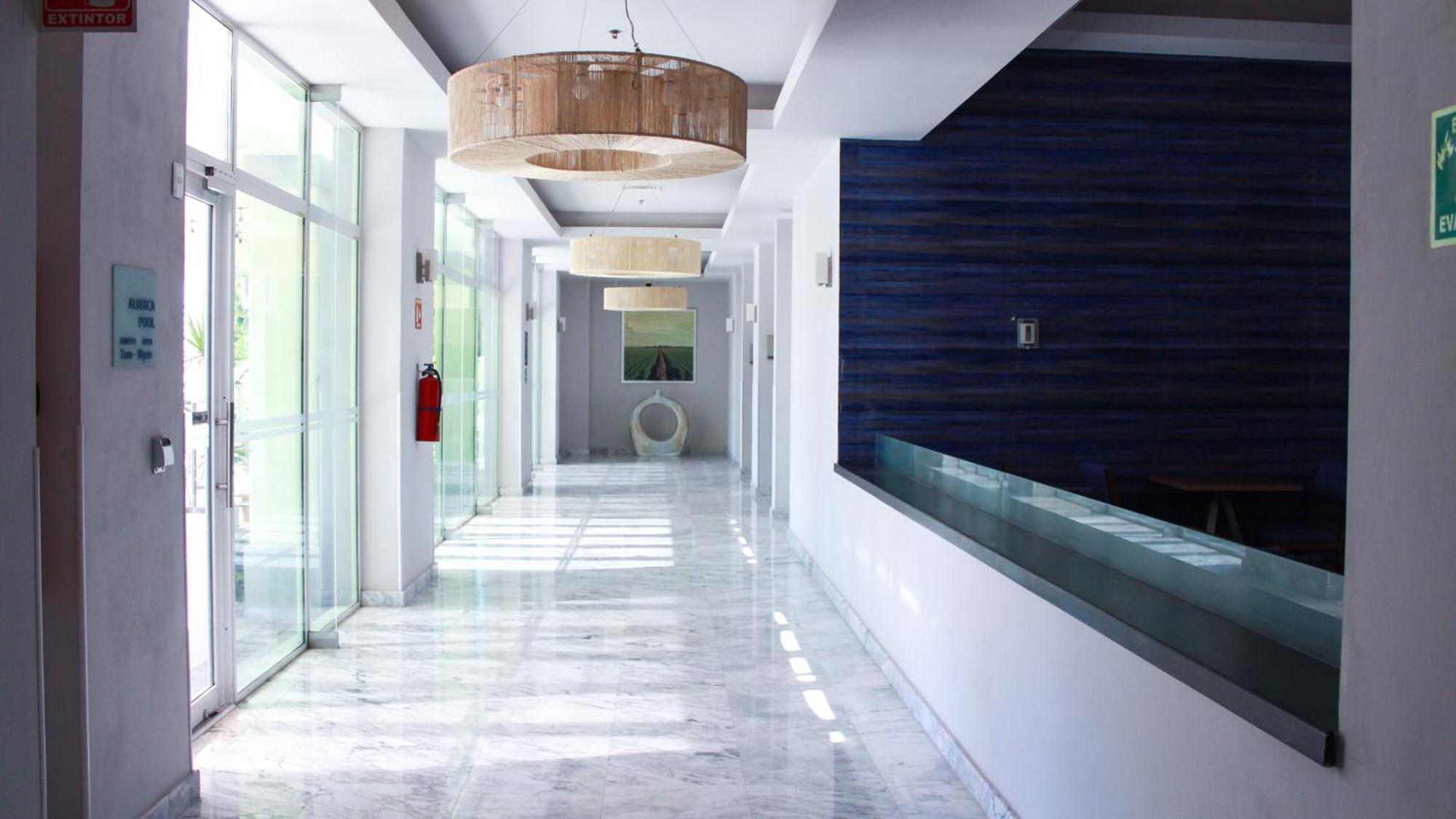 Holiday Inn Express Guaymas By Ihg Exterior foto Interior of the hotel